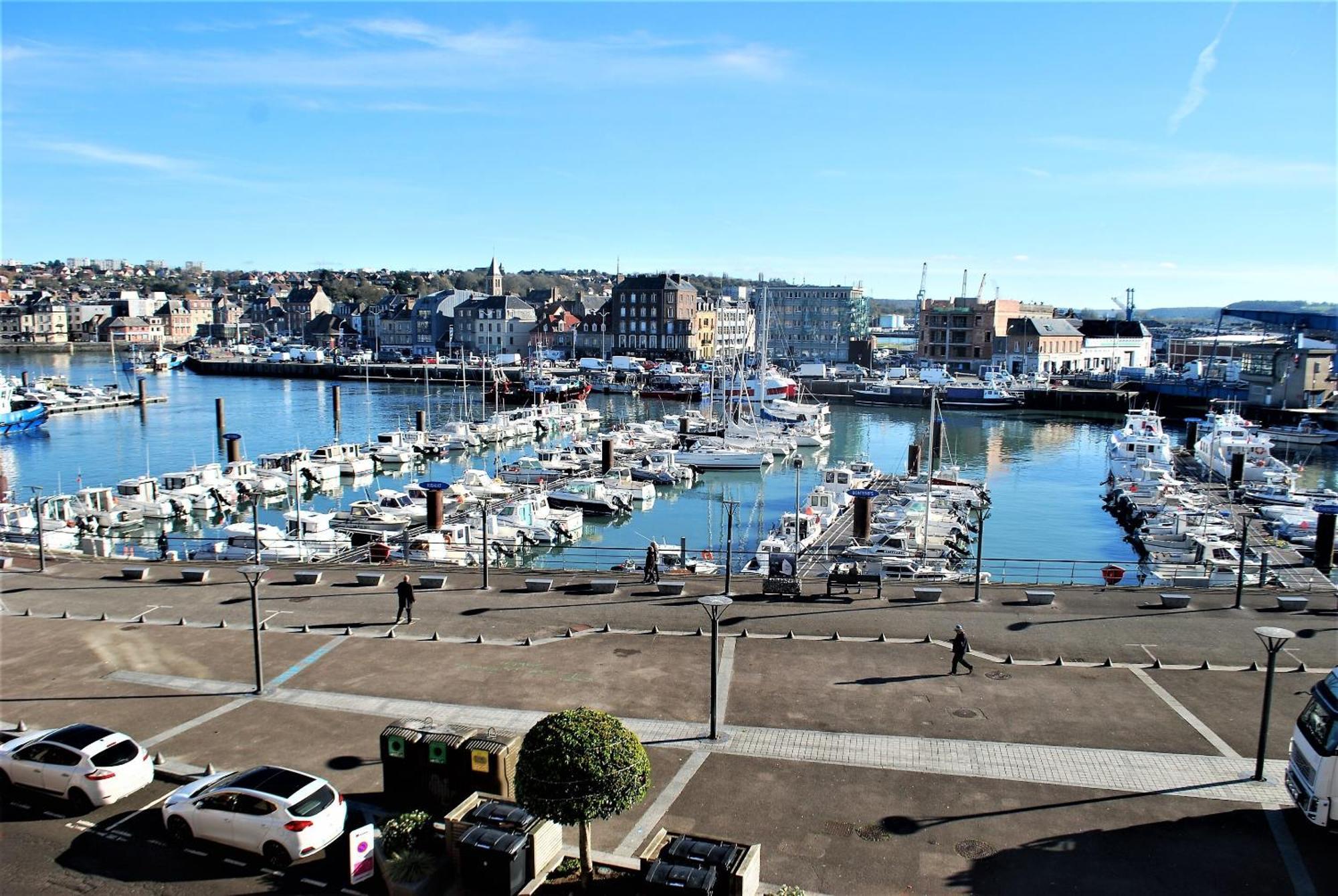 Duplex Avec Vue Sur Le Port De Plaisance Apartment Dieppe Exterior photo